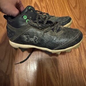 Under Armour Kids Black and Green Cleats
